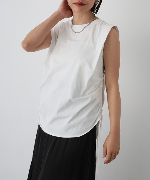 Floran（フローラン）の「サイドドロストシャーリングトップス（Tシャツ/カットソー・レディース・ブラック/オフホワイト・MEDIUM）」の9枚目の写真