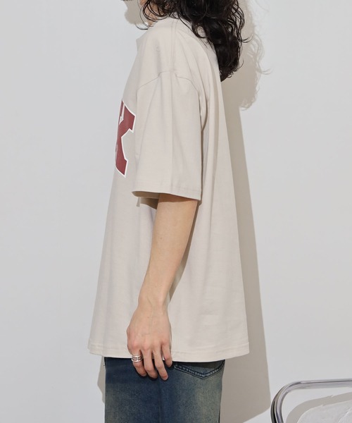 FUNALIVE(ファンアライブ)の「メンズ レディース BACKロゴプリントBIG Tシャツ(Tシャツ/カットソー・メンズ・ブラック/ブラウン・F)」の3枚目の写真