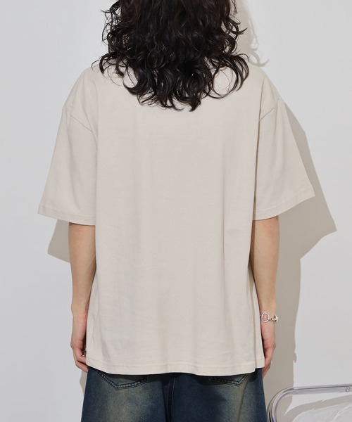 FUNALIVE(ファンアライブ)の「メンズ レディース BACKロゴプリントBIG Tシャツ(Tシャツ/カットソー・メンズ・ブラック/ブラウン・F)」の4枚目の写真