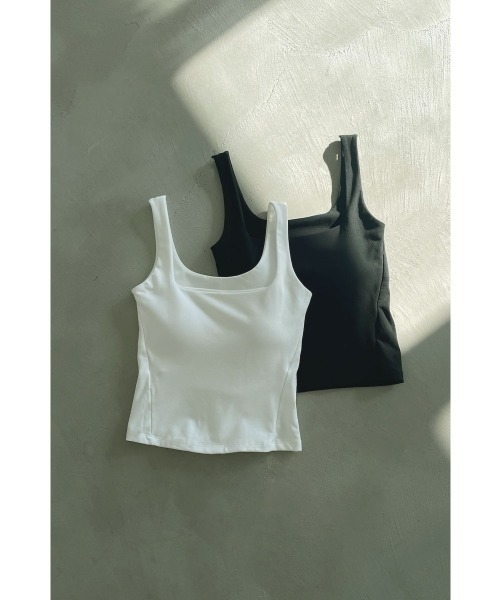 marjour(マージュール)の「CUP IN SQUARE TANKTOP(タンクトップ・レディース・ブラック/オフホワイト・M)」の10枚目の写真