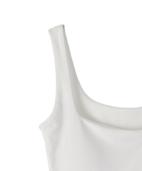 marjour(マージュール)の「CUP IN SQUARE TANKTOP(タンクトップ・レディース・ブラック/オフホワイト・M)」の7枚目の写真