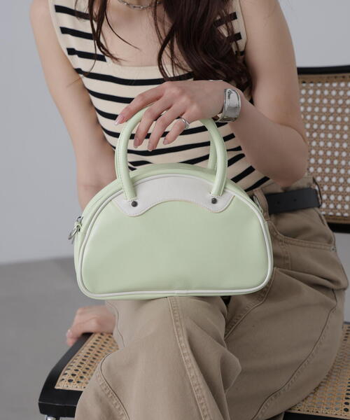 FREE'S MART（フリーズマート）の「ハーフサークルバッグ（トートバッグ・レディース・ライトグリーン/ブラック/ブラウン系その他・ﾌﾘ-）」の3枚目の写真