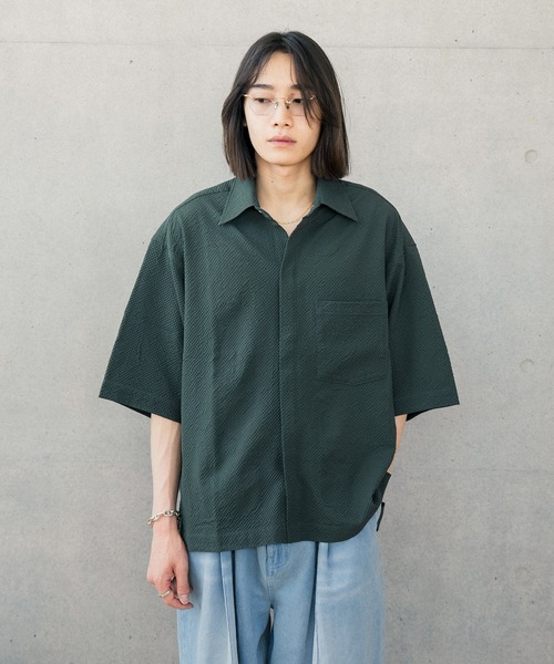 Nanmo.(ナンモ)の「シアサッカーショートスリーブシャツ(シャツ/ブラウス・メンズ・チャコールグレー/グリーン・LARGE/MEDIUM)」の18枚目の写真