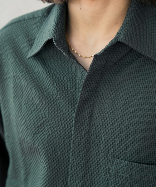 Nanmo.(ナンモ)の「シアサッカーショートスリーブシャツ(シャツ/ブラウス・メンズ・チャコールグレー/グリーン・LARGE/MEDIUM)」の7枚目の写真