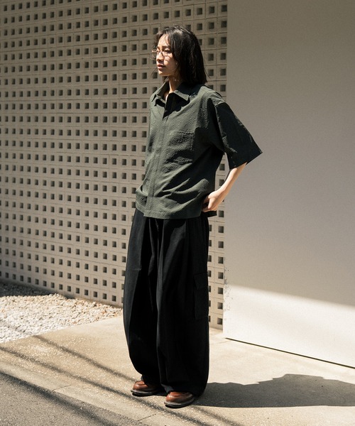 Nanmo.(ナンモ)の「シアサッカーショートスリーブシャツ(シャツ/ブラウス・メンズ・チャコールグレー/グリーン・LARGE/MEDIUM)」の19枚目の写真