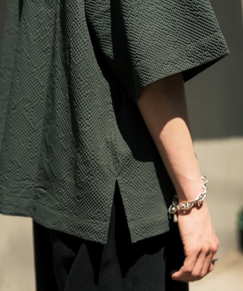 Nanmo.(ナンモ)の「シアサッカーショートスリーブシャツ(シャツ/ブラウス・メンズ・チャコールグレー/グリーン・LARGE/MEDIUM)」の11枚目の写真