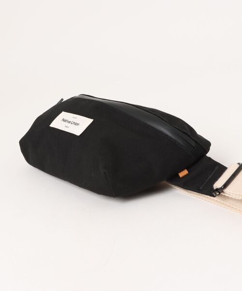 ＪＵＧＬＡＮＳ（ユグランス）の「【NATIVE UNION】 W.F.A CROSSBODY POUCH/ボディバッグ（ボディバッグ/ウエストポーチ・メンズ・イエロー/ブラック/カーキ・FREE）」の17枚目の写真