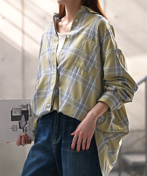 HUG.U（ハグユー）の「軽やかチェックシャツ（シャツ/ブラウス・レディース・ライトブルー/ブラック/ネイビー/マスタード・FREE）」の16枚目の写真