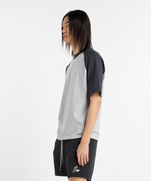 NEW BALANCE（ニューバランス）の「大谷翔平 ラグランショートスリーブTシャツ（Tシャツ/カットソー・メンズ・ブラック/インディゴブルー/ベージュ・X-LARGE/LARGE/MEDIUM/SMALL/XX-LARGE）」の4枚目の写真