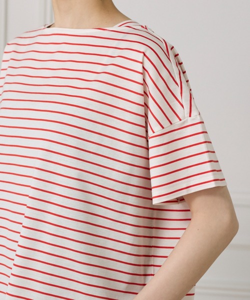 I.T.'S international（イッツインターナショナル）の「ハイゲージシルケット天竺ボーダーカットソー（Tシャツ/カットソー・レディース・ブラック/ブルー/オフホワイト/レッド・フリー）」の8枚目の写真