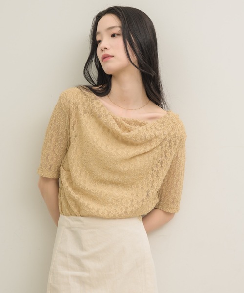 NEUNA（ヌナ）の「ドレープレースハーフスリーヴ〈セットアップでの着用も可能◎〉（Tシャツ/カットソー・レディース・ベージュ/アイボリー・FREE）」の2枚目の写真