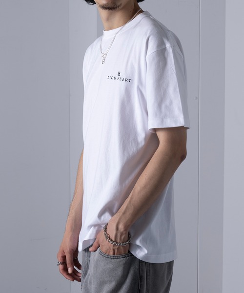 LION HEART(ライオンハート)の「【LION HEART】別注 ワンポイント刺繍 クルーネック 半袖 Tシャツ(Tシャツ/カットソー・メンズ・ホワイト/ブラック・S/M/L)」の14枚目の写真