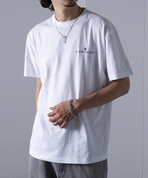 LION HEART(ライオンハート)の「【LION HEART】別注 ワンポイント刺繍 クルーネック 半袖 Tシャツ(Tシャツ/カットソー・メンズ・ホワイト/ブラック・S/M/L)」の15枚目の写真
