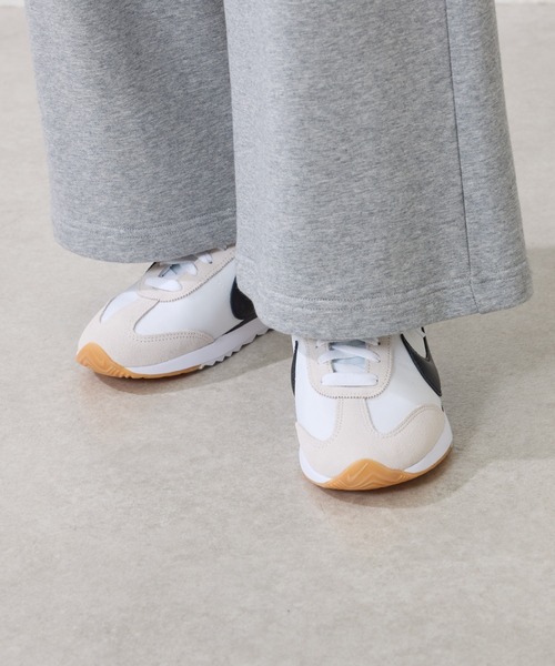 COLLAGE GALLARDAGALANTE（コラージュガリャルダガランテ）の「NIKE/パシフィック（スニーカー・レディース・ホワイト/ベージュ・23cm/24cm/25cm）」の3枚目の写真