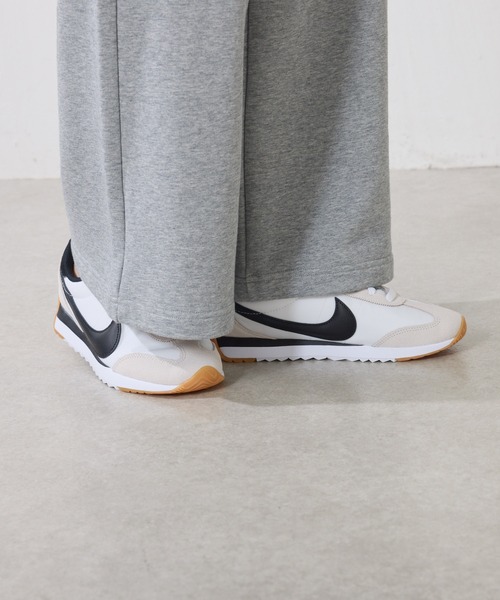 COLLAGE GALLARDAGALANTE（コラージュガリャルダガランテ）の「NIKE/パシフィック（スニーカー・レディース・ホワイト/ベージュ・23cm/24cm/25cm）」の5枚目の写真