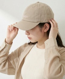 ＆soiree（アンドソワレ）の「&soiree 刺繍ロゴキャップ（プレーン・ピグメント）（キャップ）」