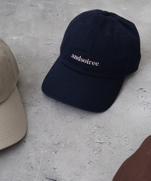 ＆soiree（アンドソワレ）の「&soiree 刺繍ロゴキャップ（プレーン・ピグメント）（キャップ）」