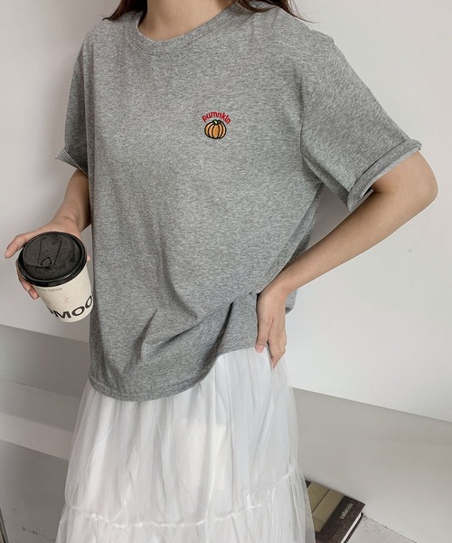 LOWO(ロワ)の「綿混ワンポイント刺繍Tシャツ カットソー(Tシャツ/カットソー・レディース・グレー/ライトグレー/ホワイト・FREE)」の9枚目の写真