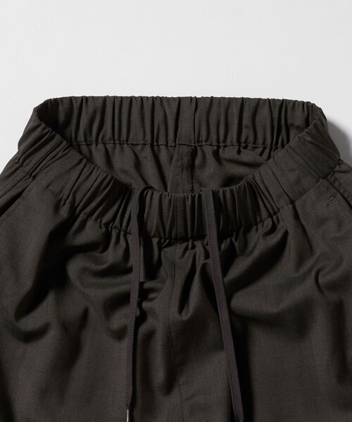 LOEFF(ロエフ)の「<LOEFF>トロピカルウール ハーレムパンツ(その他パンツ・レディース・ブラック/ブラウン・0/1)」の13枚目の写真