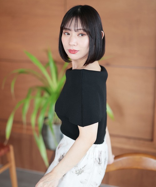 Ruwan yu(ルワンユー)の「オフショルニットトップス【大きいサイズ対応】(ニット/セーター・レディース・ブラック・LL/3L/4L/L)」の12枚目の写真