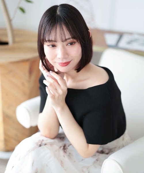 Ruwan yu(ルワンユー)の「オフショルニットトップス【大きいサイズ対応】(ニット/セーター・レディース・ブラック・LL/3L/4L/L)」の18枚目の写真