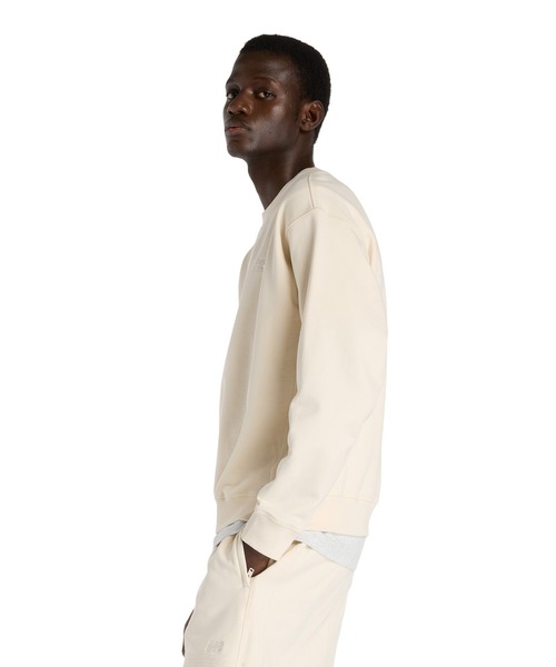 NEW BALANCE(ニューバランス)の「Athletics スウェットクルー(スウェット・メンズ・ナチュラル・XX-LARGE/X-LARGE/LARGE/MEDIUM/SMALL)」の2枚目の写真