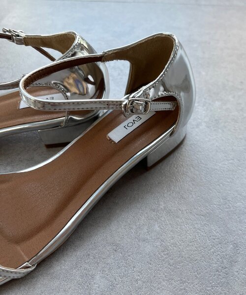 DouDou（ドゥドゥ）の「スクエアストラップサンダル（ブーツ・レディース・シルバー/ブラック/ゴールド・23cm/23.5cm/24cm）」の11枚目の写真