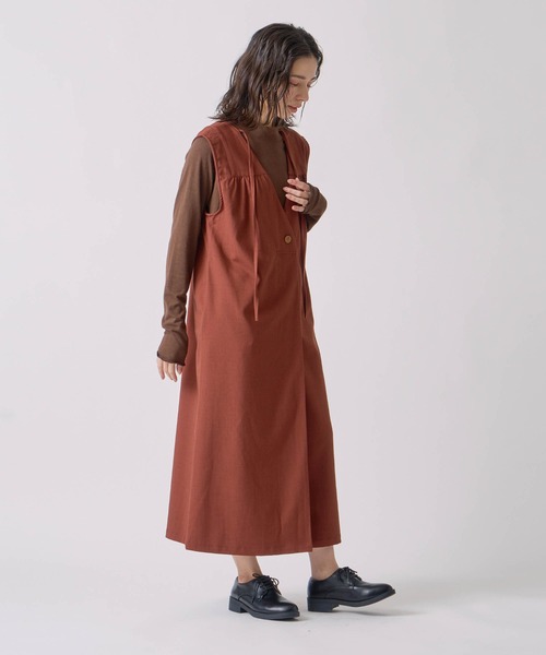 Kelen(ケレン)の「「KELEN / ケレン」前後2WAY Vネックエプロンワンピース(ワンピース・レディース・ベージュ/ネイビー/ブラウン・S/M)」の18枚目の写真