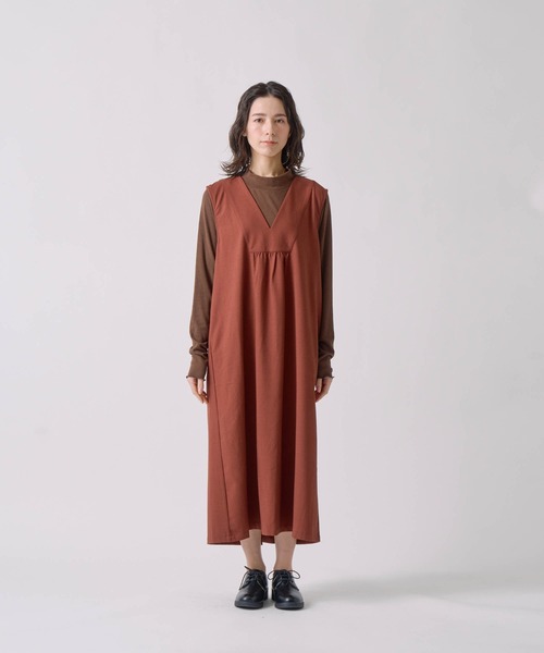 Kelen(ケレン)の「「KELEN / ケレン」前後2WAY Vネックエプロンワンピース(ワンピース・レディース・ベージュ/ネイビー/ブラウン・S/M)」の21枚目の写真