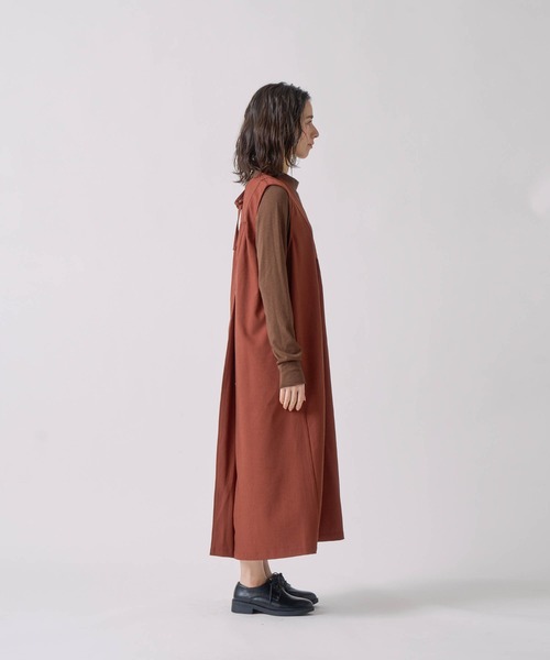 Kelen(ケレン)の「「KELEN / ケレン」前後2WAY Vネックエプロンワンピース(ワンピース・レディース・ベージュ/ネイビー/ブラウン・S/M)」の22枚目の写真