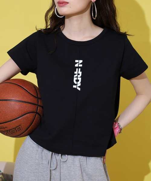 NERDY（ノルディ）の「バーティカル ブレンク ロゴ 半袖 Tシャツ（Tシャツ/カットソー・レディース・ブラック/ホワイト・M/SS/S）」の11枚目の写真