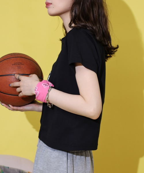 NERDY（ノルディ）の「バーティカル ブレンク ロゴ 半袖 Tシャツ（Tシャツ/カットソー・レディース・ブラック/ホワイト・M/SS/S）」の12枚目の写真