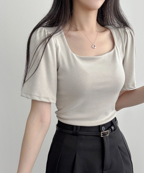 VIVID LADY(ビビッドレディー)の「ショルダーギャザー 半袖Tシャツ(Tシャツ/カットソー・レディース・ベージュ/アイボリー/ブラック・FREE)」の13枚目の写真