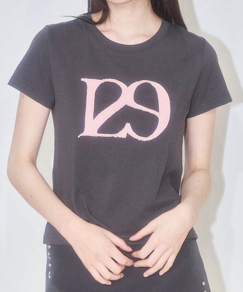 ILLIGO(イリゴ)の「◇ILLIGO◇ロゴ パッチ Tシャツ LOGO PATCH T-SHIRT(Tシャツ/カットソー・レディース・ブラック/クリーム/ホワイト/チャコール・FREE)」の10枚目の写真