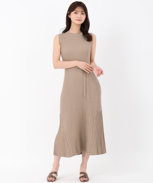 MISCH MASCH(ミッシュマッシュ)の「セミフレアリブニットワンピース(ワンピース・レディース・ブラック/ブラウン・フリ-)」の16枚目の写真