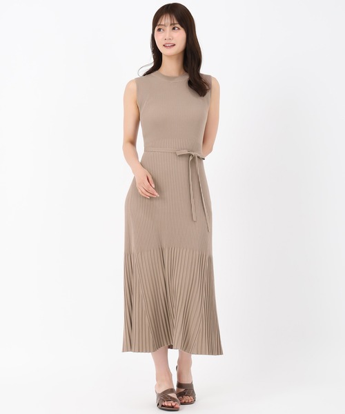 MISCH MASCH(ミッシュマッシュ)の「セミフレアリブニットワンピース(ワンピース・レディース・ブラック/ブラウン・フリ-)」の18枚目の写真
