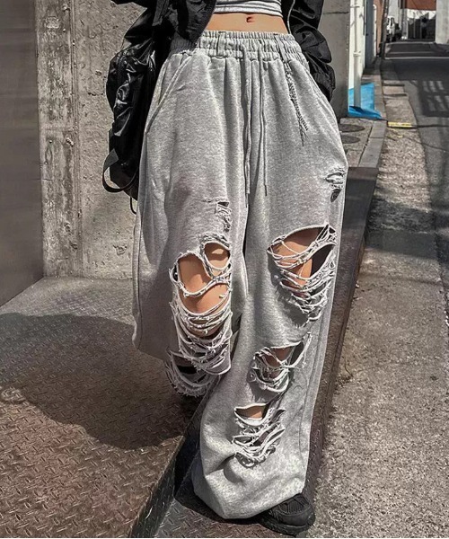 ＊kumi＊各ページにコメント下さい。　0916 A'GEM/9 × .kom 『.KOM/ドットケーオーエム』 チェーン付ダメージ