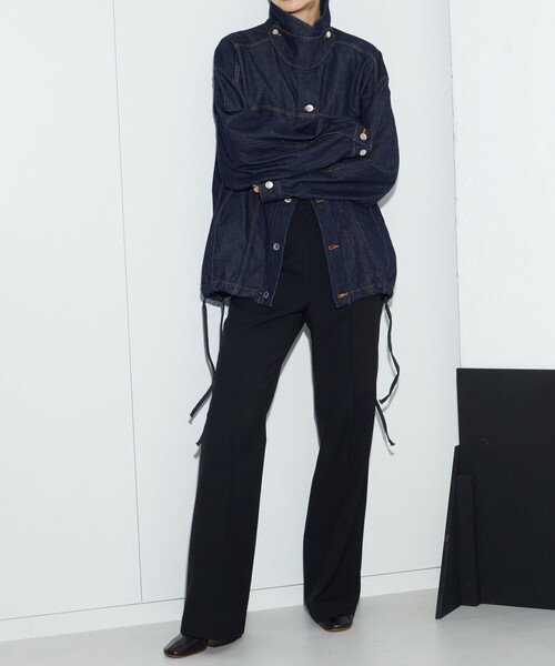 AEWEN MATOPH（イウエン マトフ）の「＜AEWEN MATOPH＞デニムドローストブルゾン（デニムジャケット・レディース・ネイビー/ライトブルー・38/36）」の5枚目の写真