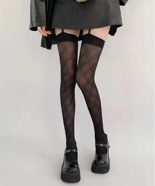 IMARI(イマリ)の「【 IMARI / イマリ 】 ガーター付き シンプル デザイン ニーハイソックス / タイツ #(タイツ/ストッキング・レディース・ホワイト/ブラック/ホワイト系その他/ブラック系その他・FREE)」の10枚目の写真