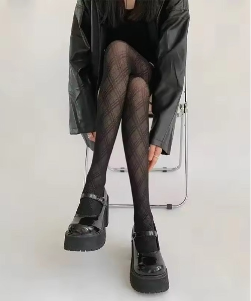 IMARI(イマリ)の「【 IMARI / イマリ 】 ガーター付き シンプル デザイン ニーハイソックス / タイツ #(タイツ/ストッキング・レディース・ホワイト/ブラック/ホワイト系その他/ブラック系その他・FREE)」の13枚目の写真