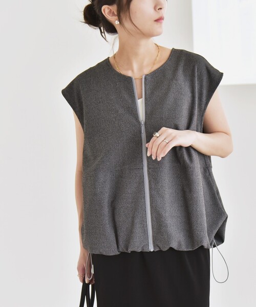 quaranciel（カランシエル）の「quaranciel:〈手洗い可能〉カット ジョーゼット ドロスト ジップ ベスト（Tシャツ/カットソー・レディース・ブラック/ブラウン/グレー・ONE SIZE）」の14枚目の写真