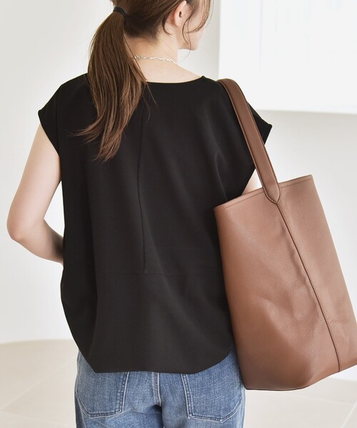 quaranciel（カランシエル）の「quaranciel:〈手洗い可能〉カット ジョーゼット ドロスト ジップ ベスト（Tシャツ/カットソー・レディース・ブラック/ブラウン/グレー・ONE SIZE）」の19枚目の写真