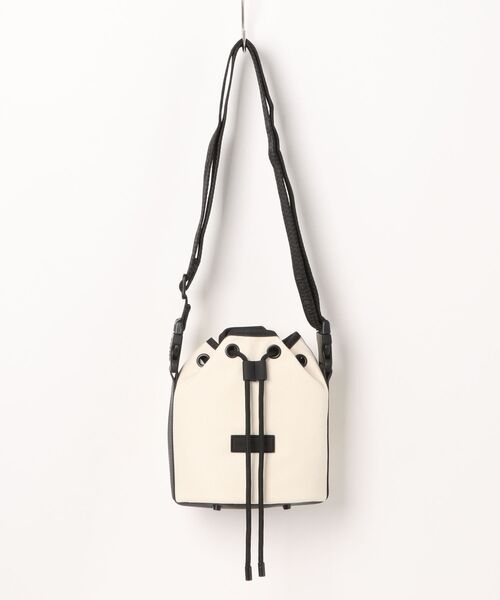 HUNTER（ハンター）の「リファインド ドローストリング キャンバス バケット（ショルダーバッグ・レディース・ブラック/ホワイト・ONE）」の2枚目の写真