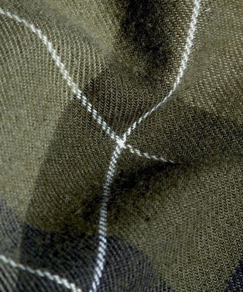 Mammut(マムート)の「トロバット ロングスリーブ シャツ アジアンフィット / Trovat Longsleeve Shirt AF Men(テーラードジャケット・メンズ・ブラック×グリーン/ブラック×レッド・MEDIUM/LARGE/X-LARGE)」の7枚目の写真