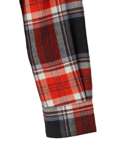 Mammut(マムート)の「トロバット ロングスリーブ シャツ アジアンフィット / Trovat Longsleeve Shirt AF Men(テーラードジャケット・メンズ・ブラック×グリーン/ブラック×レッド・MEDIUM/LARGE/X-LARGE)」の12枚目の写真