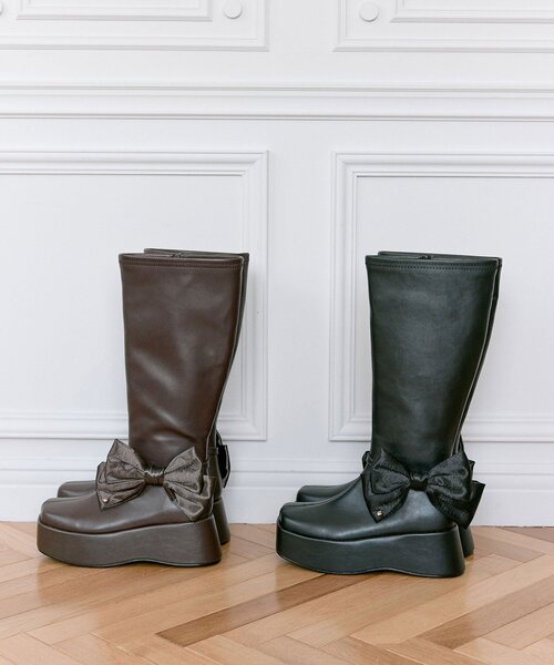 OLIVE des OLIVE（オリーブデオリーブ）の「【Belle Charme】リボン付きスクエアロングブーツ（ブーツ・レディース・ブラック/ブラウン・SMALL/MEDIUM/LARGE）」の11枚目の写真
