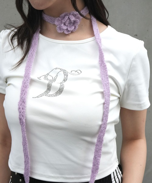 IMARI（イマリ）の「【 IMARI / イマリ 】 ローズ モチーフ ニット スカーフ / チョーカー #（ネックレス・レディース・ピンク/レッド/パープル/アイボリー/ブラック・FREE）」の3枚目の写真