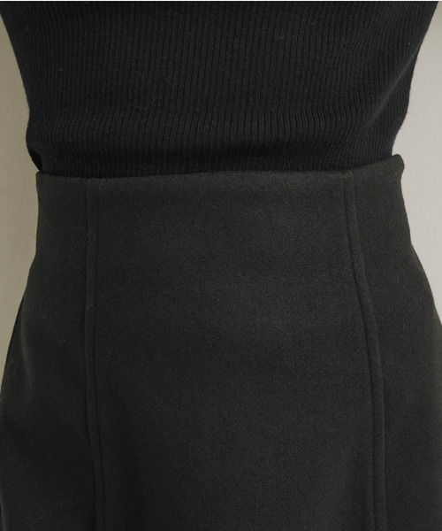 NEUNA（ヌナ）の「ウールライクコクーンミニスカート（スカート・レディース・ブラック/ブラウン/チャコールグレー・FREE）」の19枚目の写真