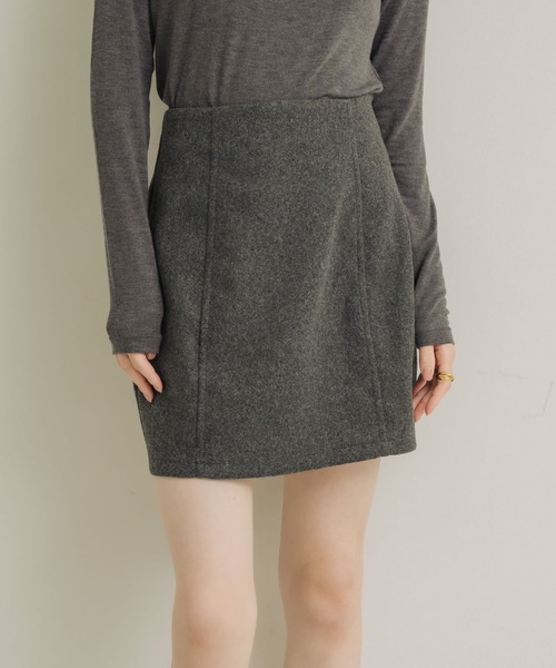 NEUNA（ヌナ）の「ウールライクコクーンミニスカート（スカート・レディース・ブラック/ブラウン/チャコールグレー・FREE）」の5枚目の写真