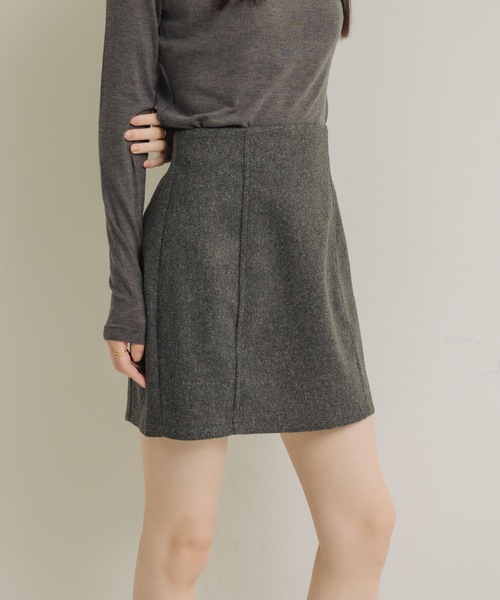 NEUNA（ヌナ）の「ウールライクコクーンミニスカート（スカート・レディース・ブラック/ブラウン/チャコールグレー・FREE）」の8枚目の写真